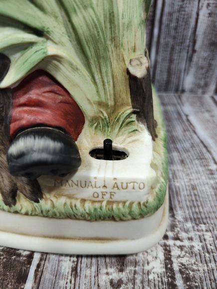 New 1993 Melody In Motion Willie The Golfer Handpaint Porcelin Bisque Clock NIB - Picture 10 of 13